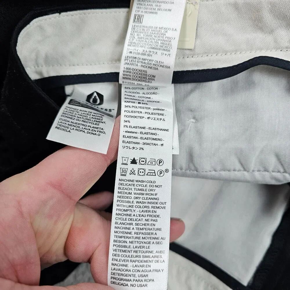Dockers Easy Khaki Pants Mens 36x31* Black Slim Fit Golf Performance Stretch